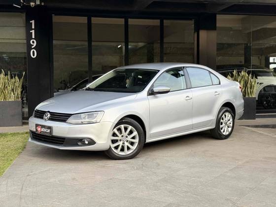 VOLKSWAGEN JETTA 2.0 COMFORTLINE FLEX 4P TIPTRONIC VOLKSWAGEN JETTA 2.0 COMFORTLINE FLEX 4P TIPTRONIC